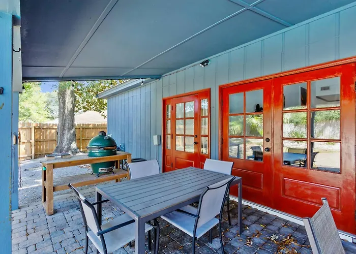 4527 Whisper Way *