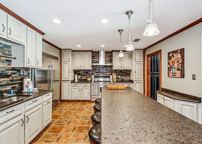 4527 Whisper Way Pensacola