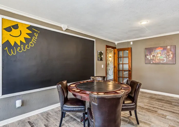 4527 Whisper Way *